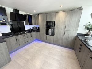 Kitchen/ Family Room- click for photo gallery